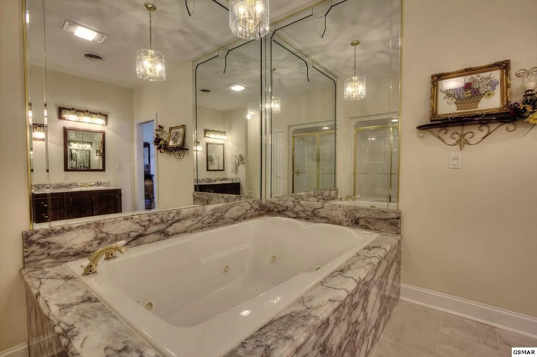 Photo of 952 Holtsinger Drive