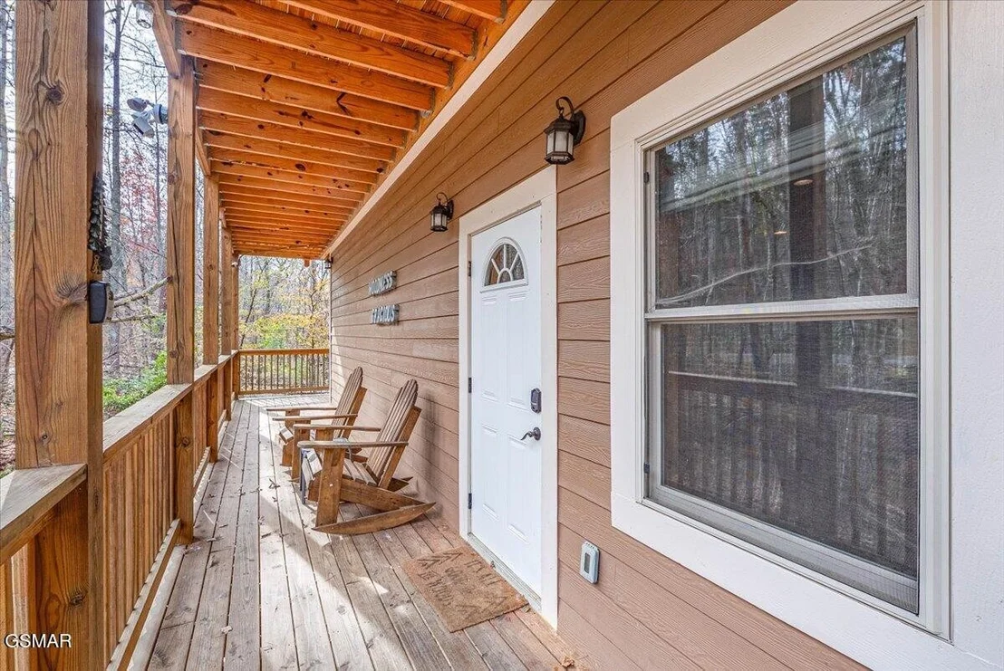 Photo of 2740 Mountain View Circle