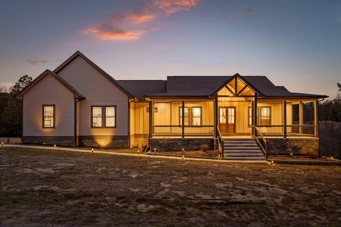 Photo of 2323 River Bluffs Drive
