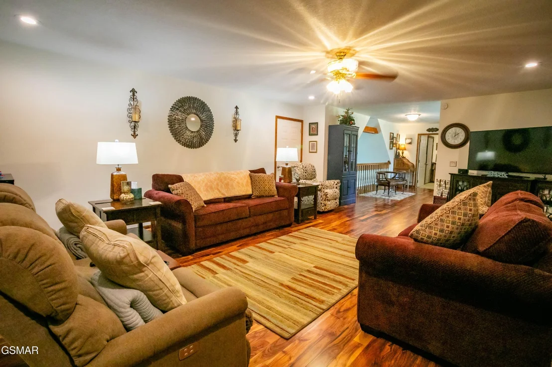 Photo of 3450 Valley View Road