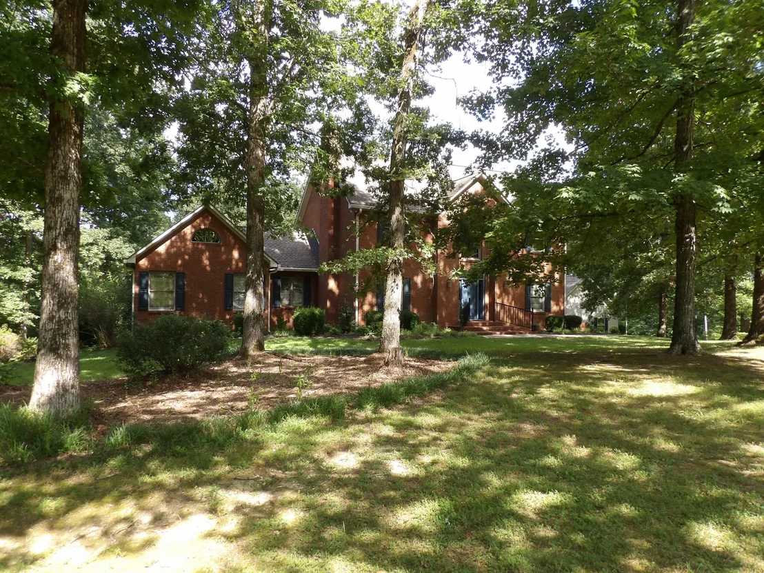 Photo of 570 Gregson Pl