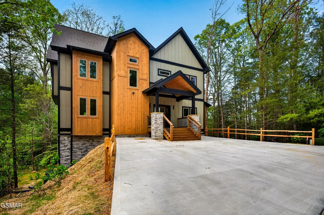 Photo of 3806 Revetta Circle