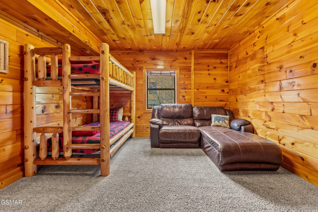 Photo of 513 Hideaway Ridge Circle