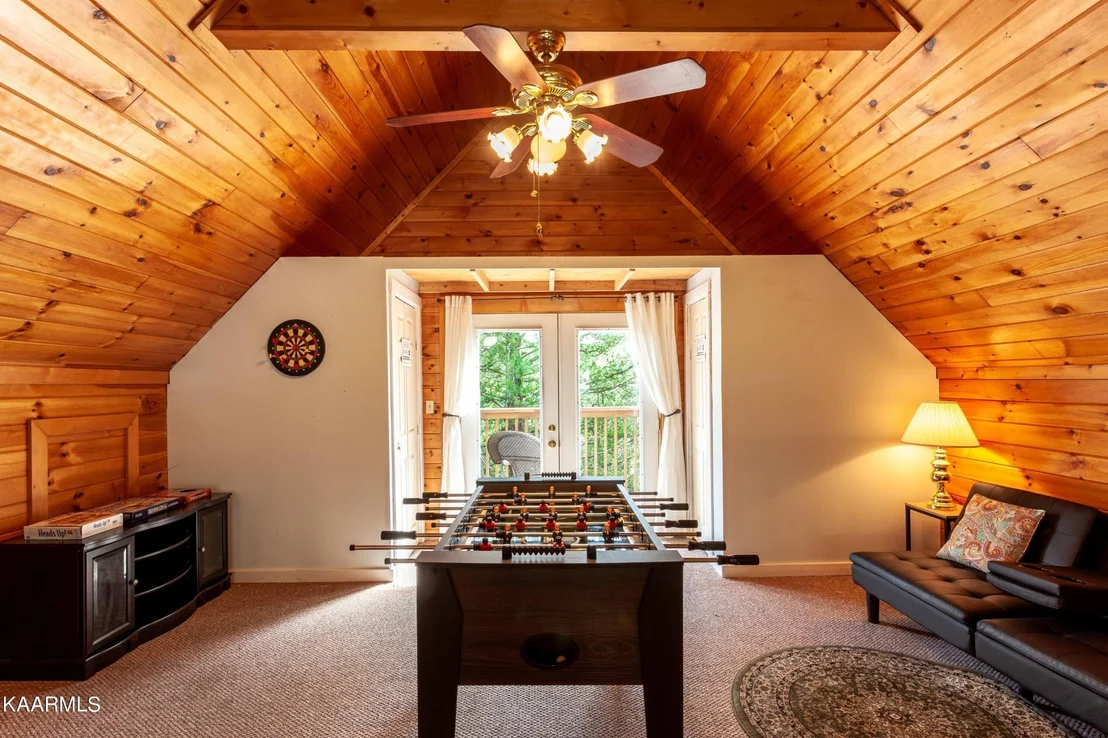 Photo of 1058 Willard Way