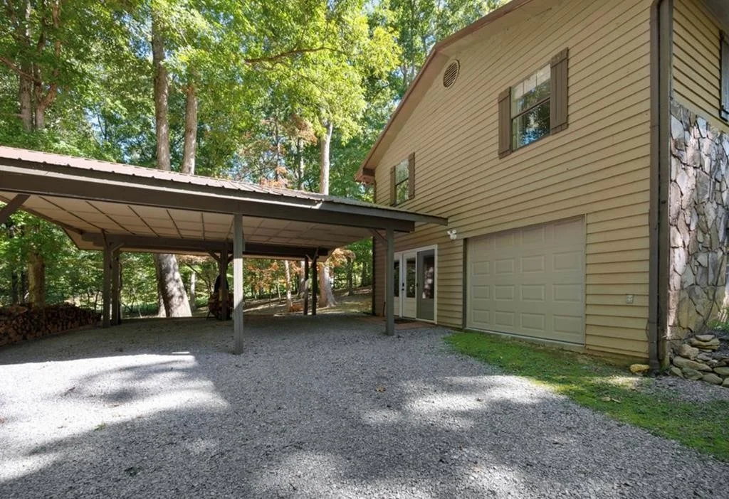 Photo of 3719 Thayer Lane