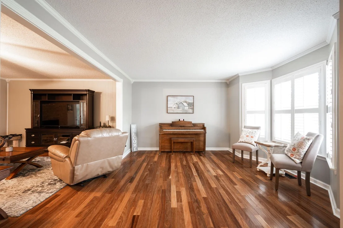 Photo of 497 Glenpoint Lane