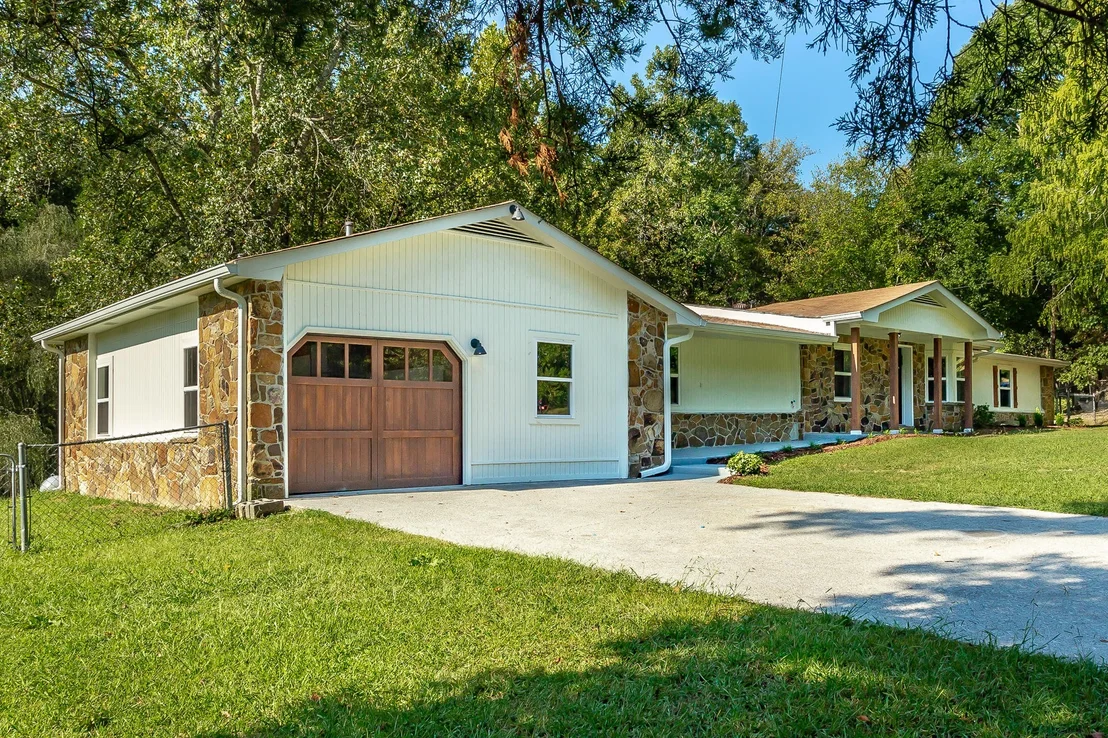 Photo of 10086 Standifer Gap Road