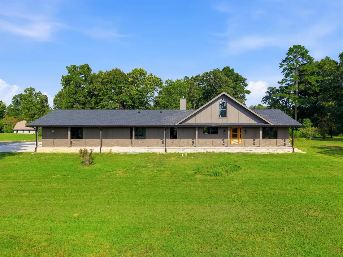 Photo of 965 Lofton Lane