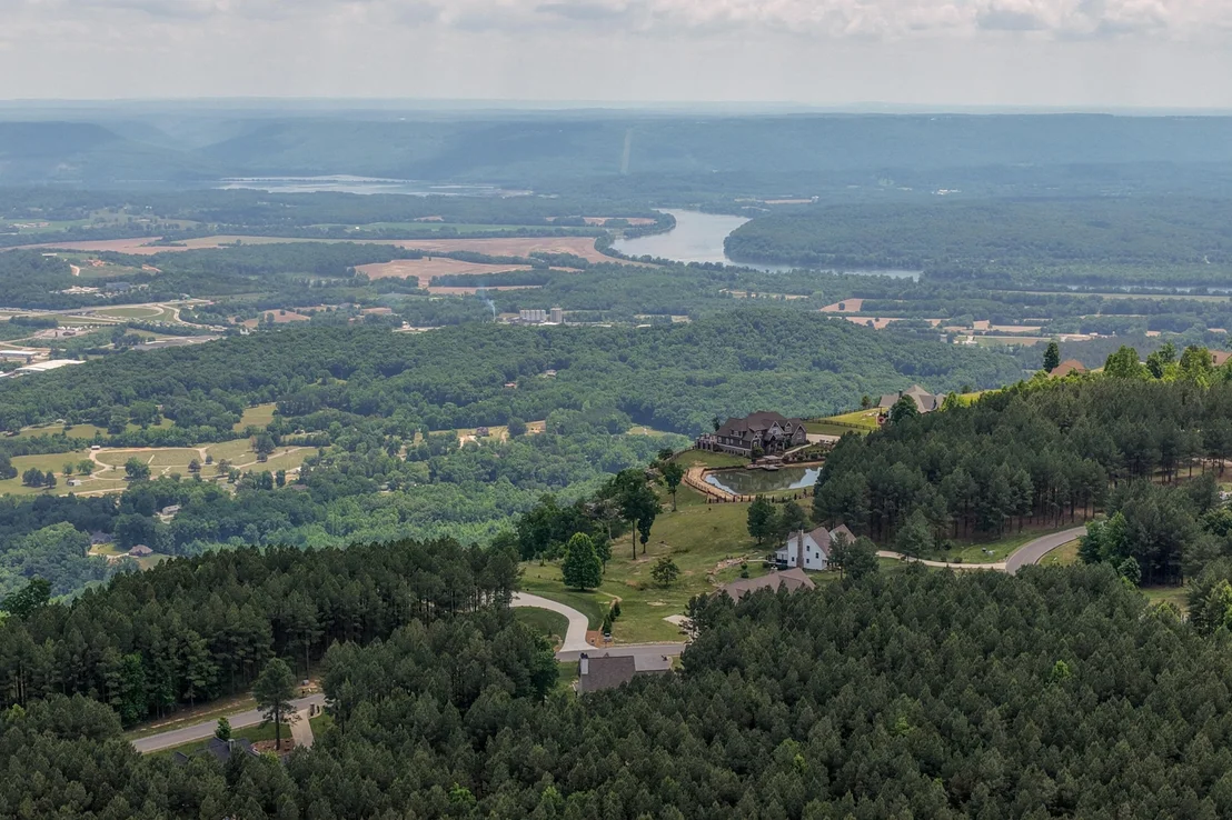 Photo of 2485 River Bluffs Drive