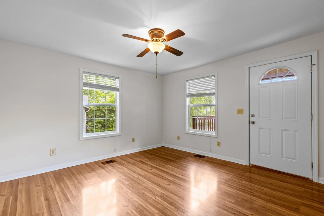 Photo of 49 Hemlock Circle