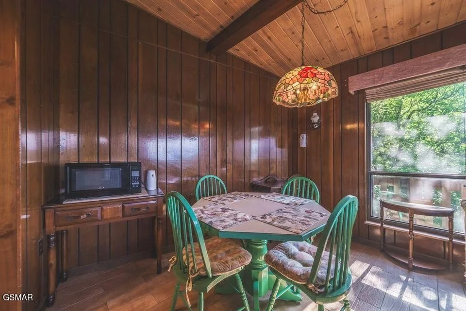 Photo of 1020 Clingmans View