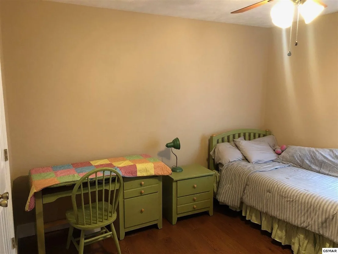 Photo of 906 Brenna