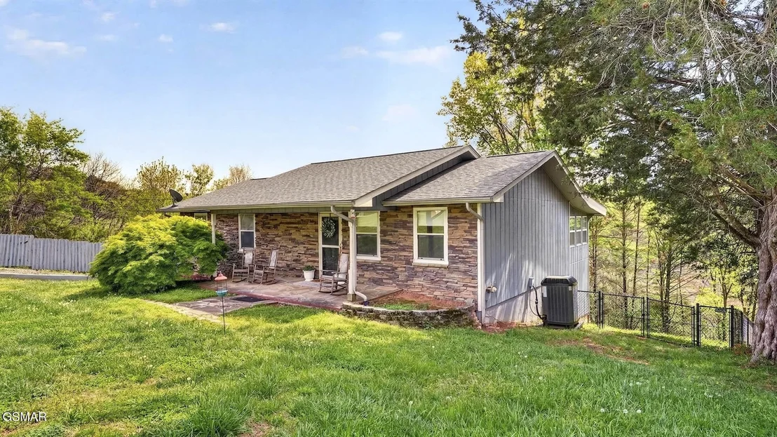 Photo of 1214 Cherokee Circle Drive