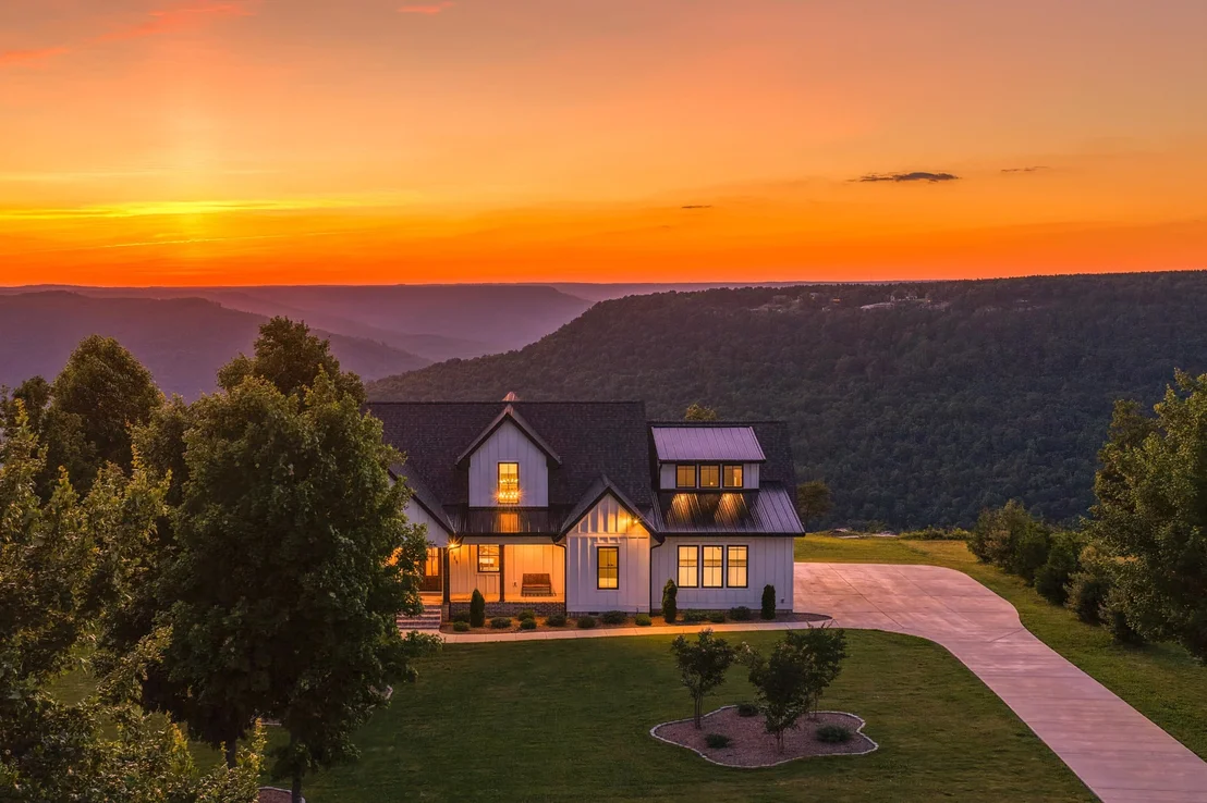 Photo of 925 Sunset Circle