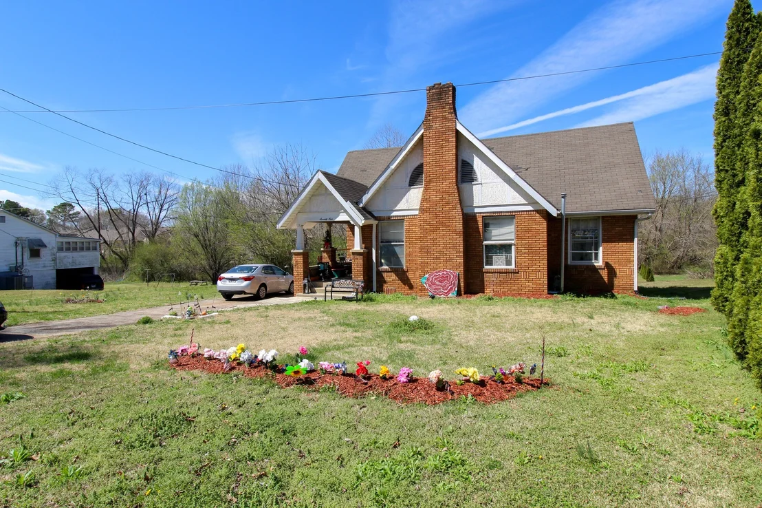 Photo of 79 Hillcrest Circle Dr