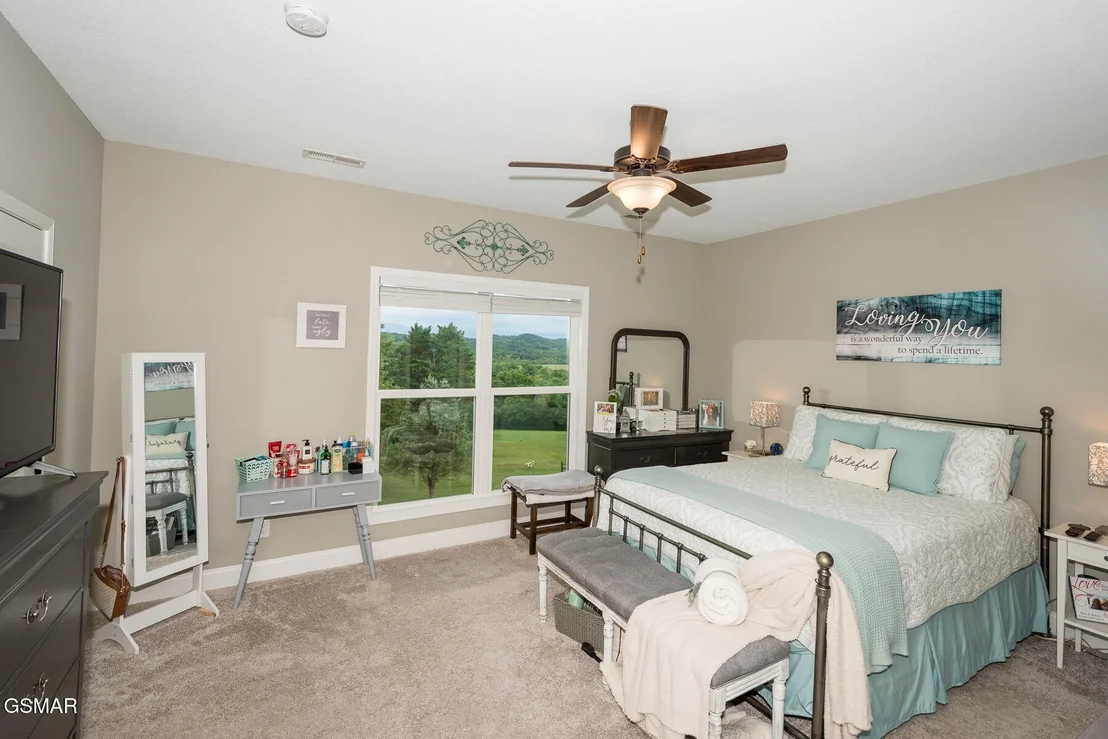 Photo of 1160 Eagle View Drive