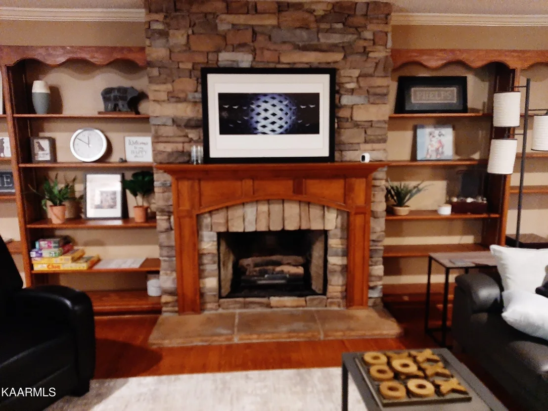 Photo of 305 Webb Rd