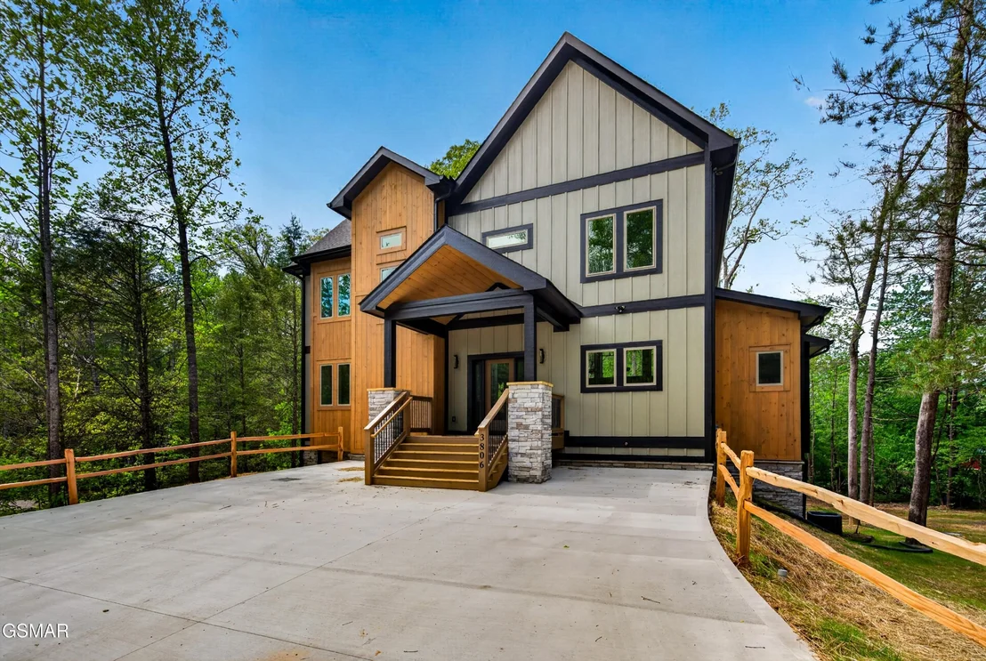 Photo of 3806 Revetta Circle