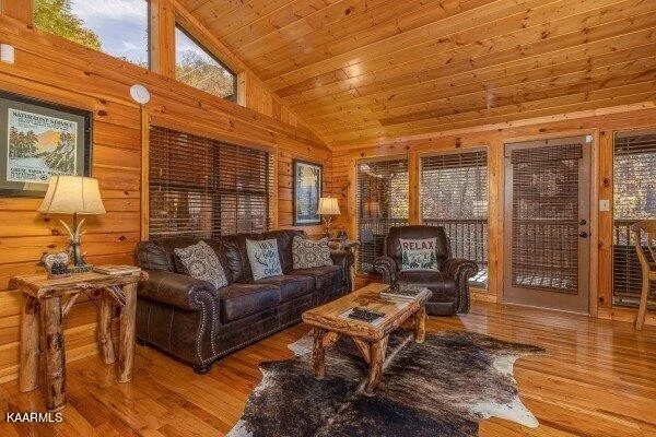 Photo of 1616 Pinewood Way