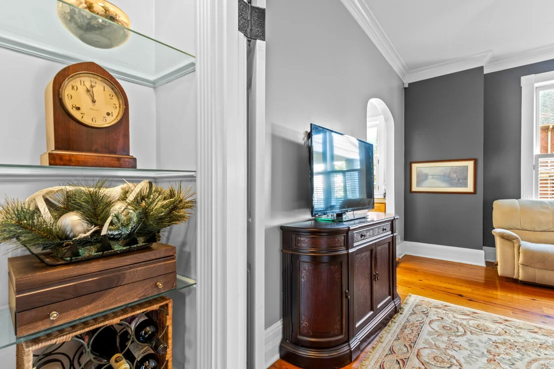 Photo of 46 N Crest Road
