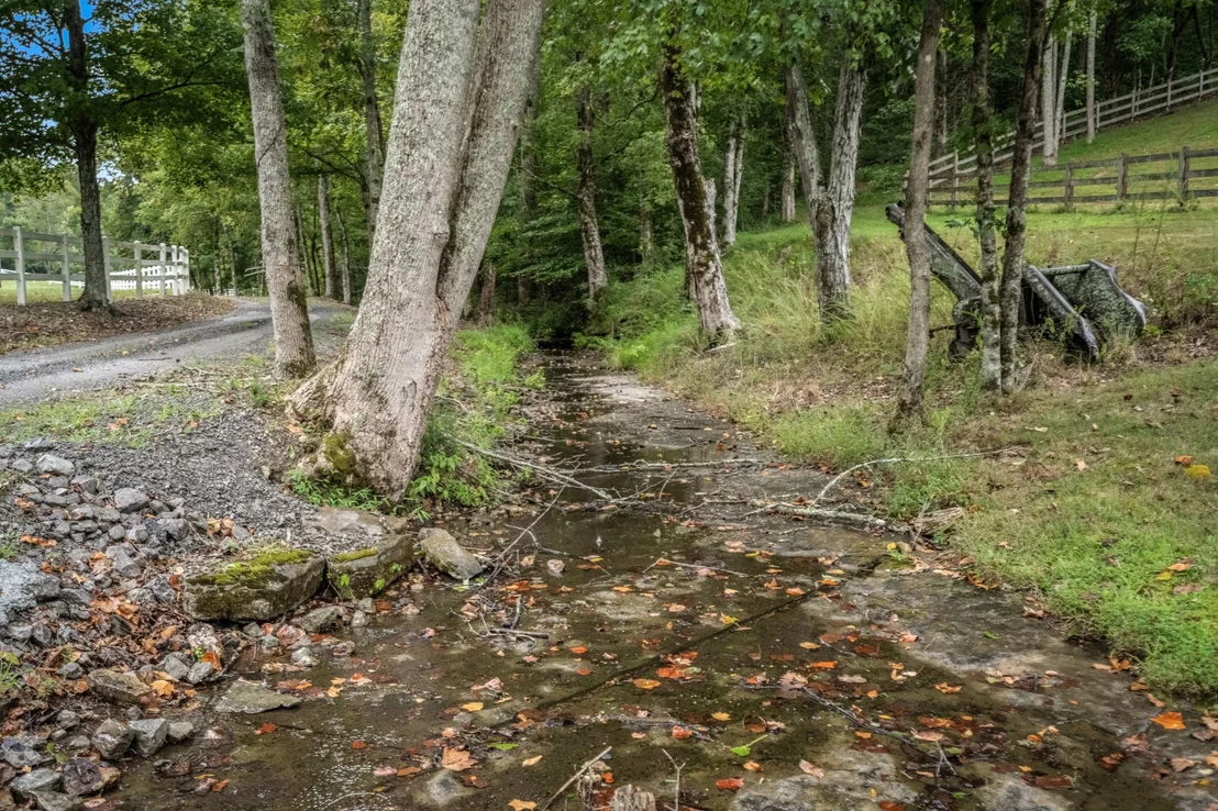 Photo of 615 Carr Creek Rd