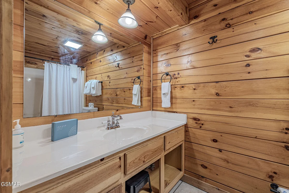 Photo of 1625 Little Cabin Loop