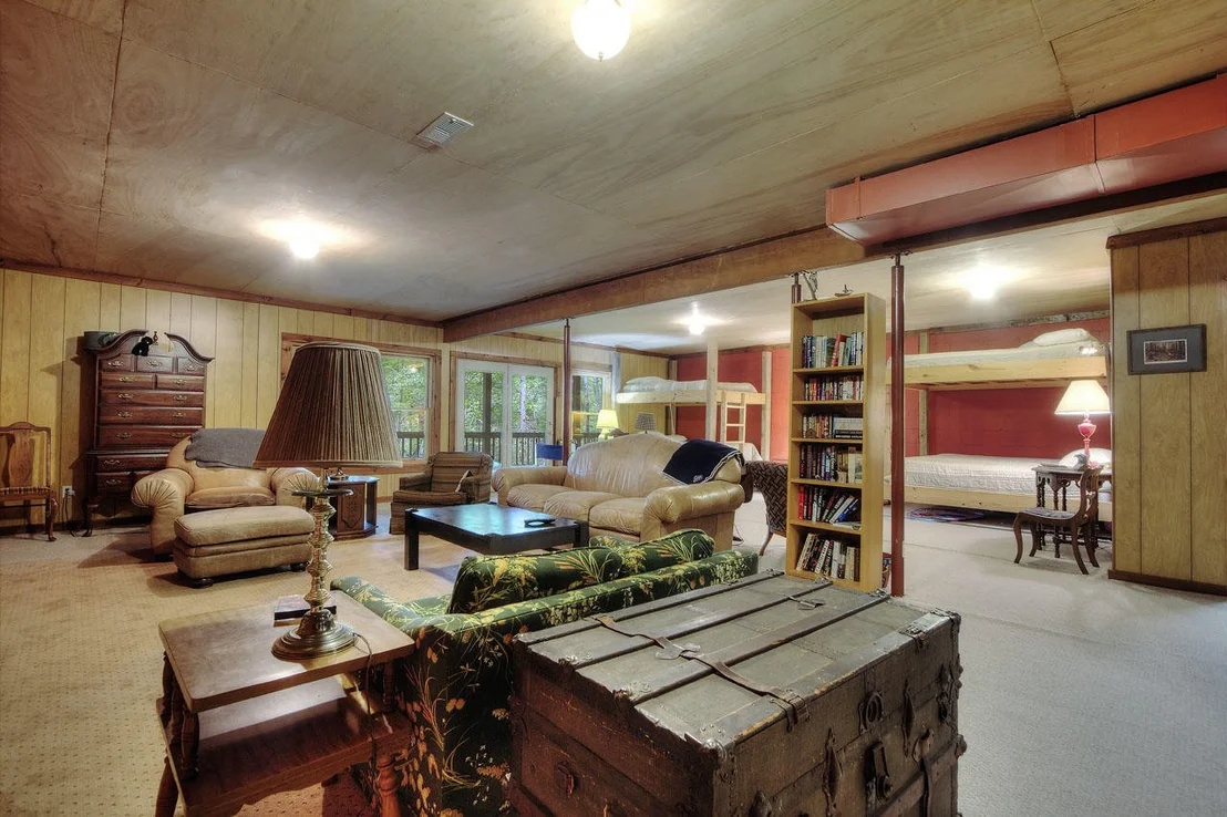 Photo of 121 Greystone Way