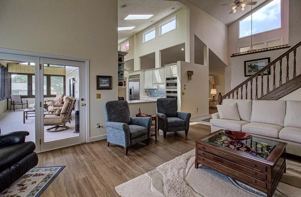 Photo of 351 Grandview Drive