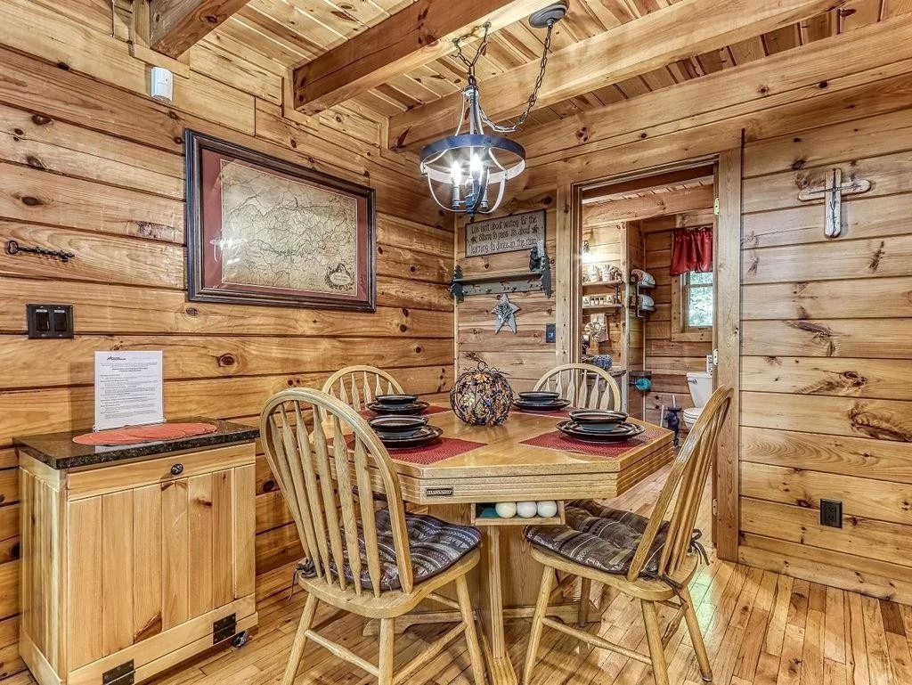 Photo of Unit DANCINGBEARFOOT at 2241 Beach Front Drive