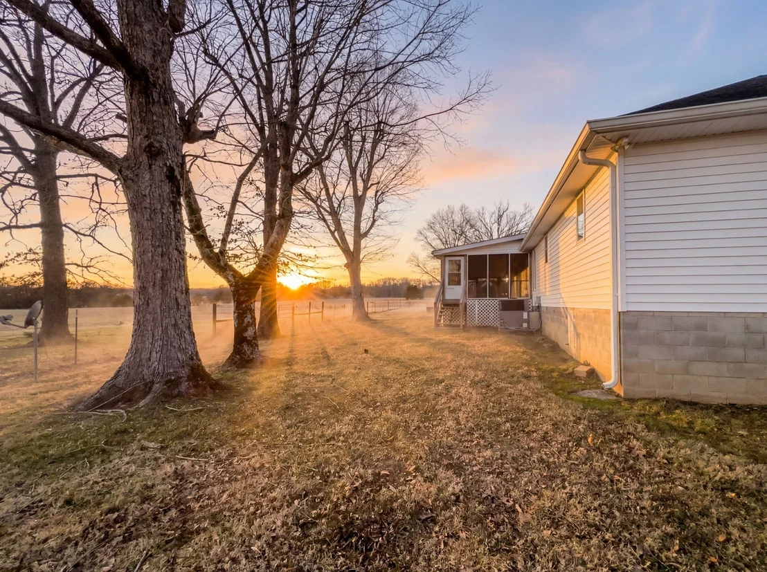 Photo of 4785 Highway 41A N