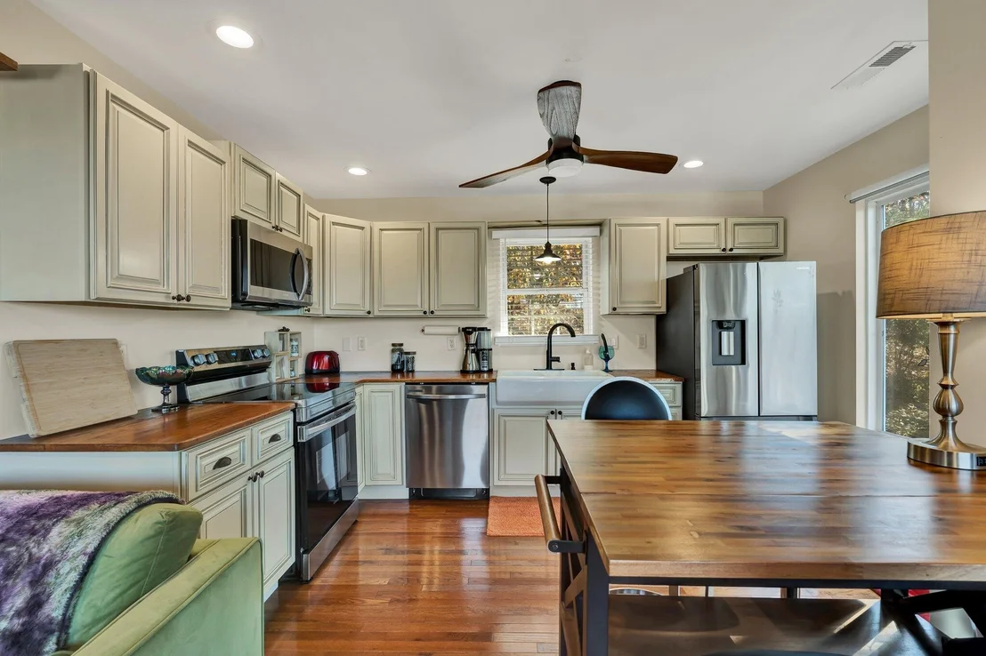 Photo of 7047 Luther Trail