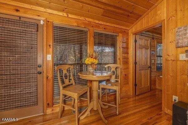 Photo of 1616 Pinewood Way