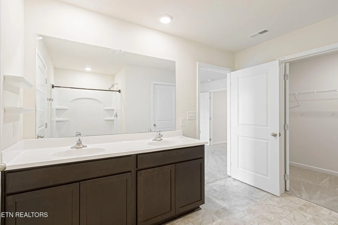 Photo of 829 Greene Meadow Drive
