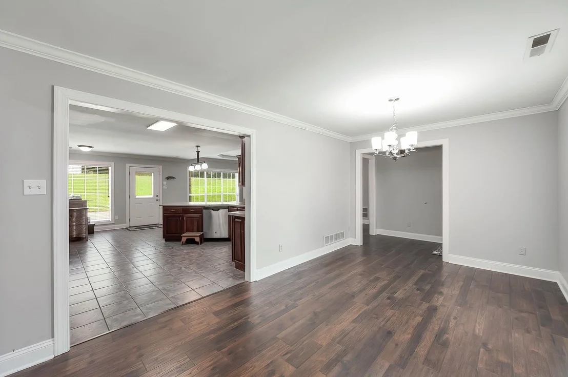 Photo of 135 DAVIS RD
