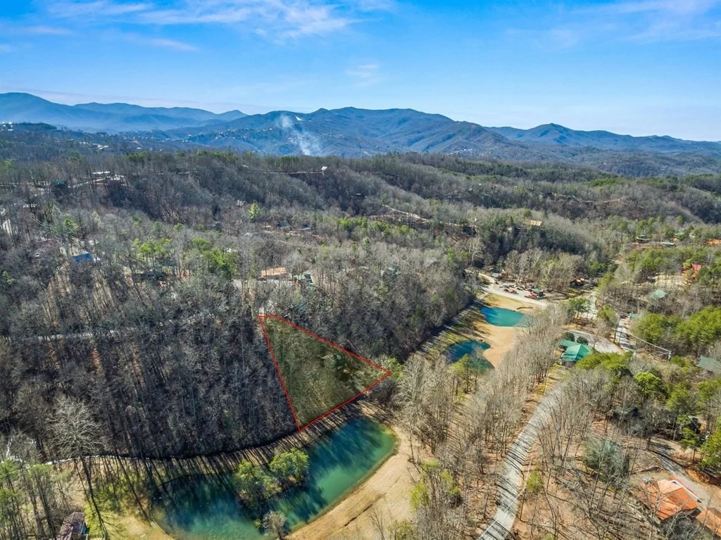Photo of 1234 Lakeview Drive