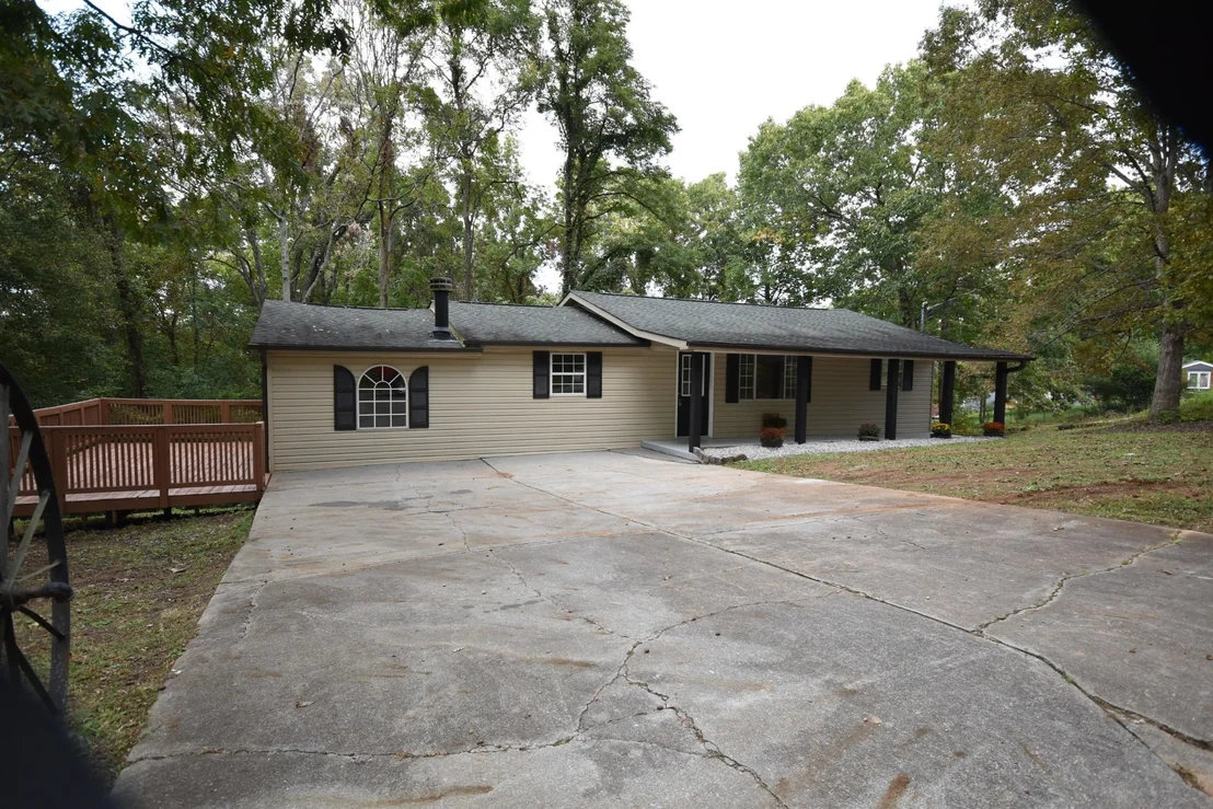 Photo of 1941 Pine Ridge Rd