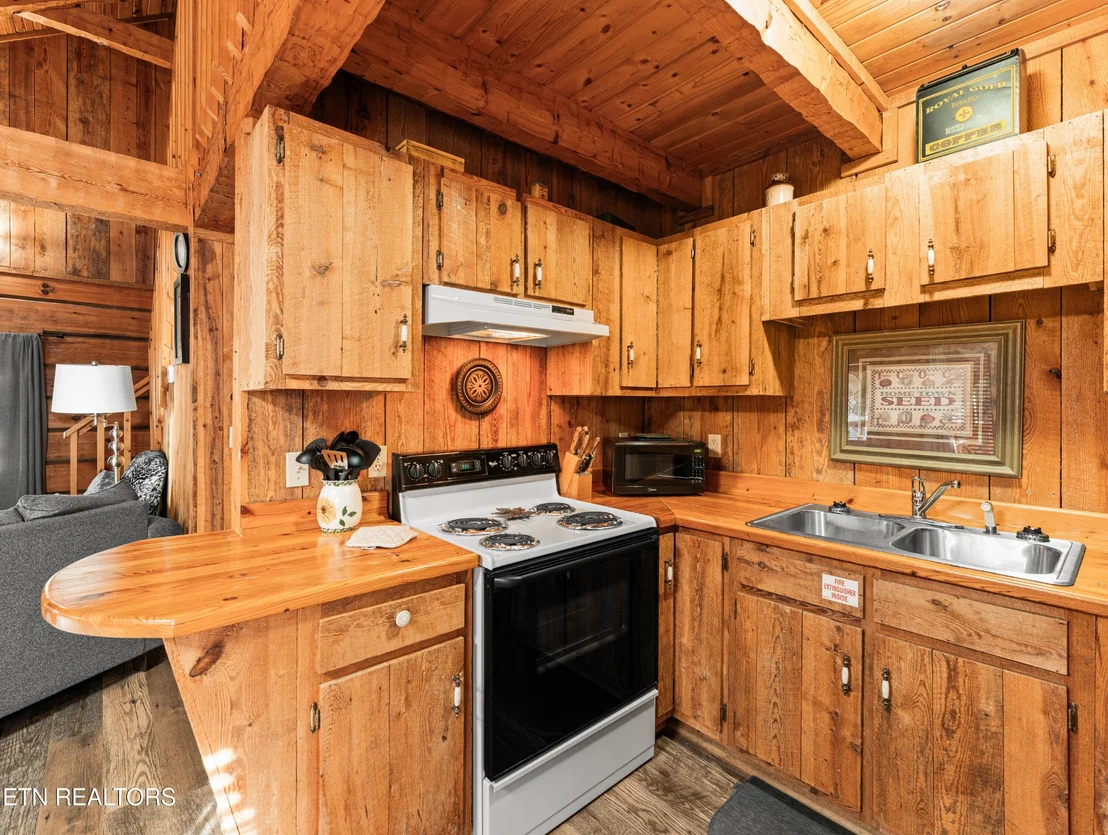 Photo of 1083 Bryan View Rd