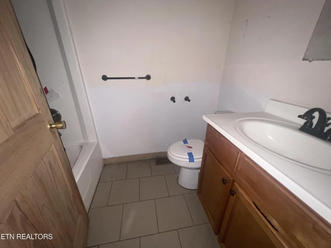 Photo of 720 Poplar Lane