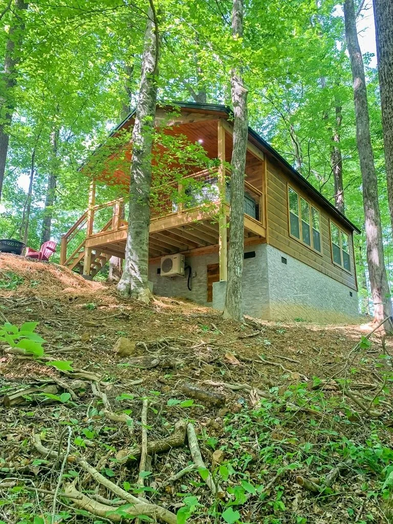 Photo of 3322 Whaley Road