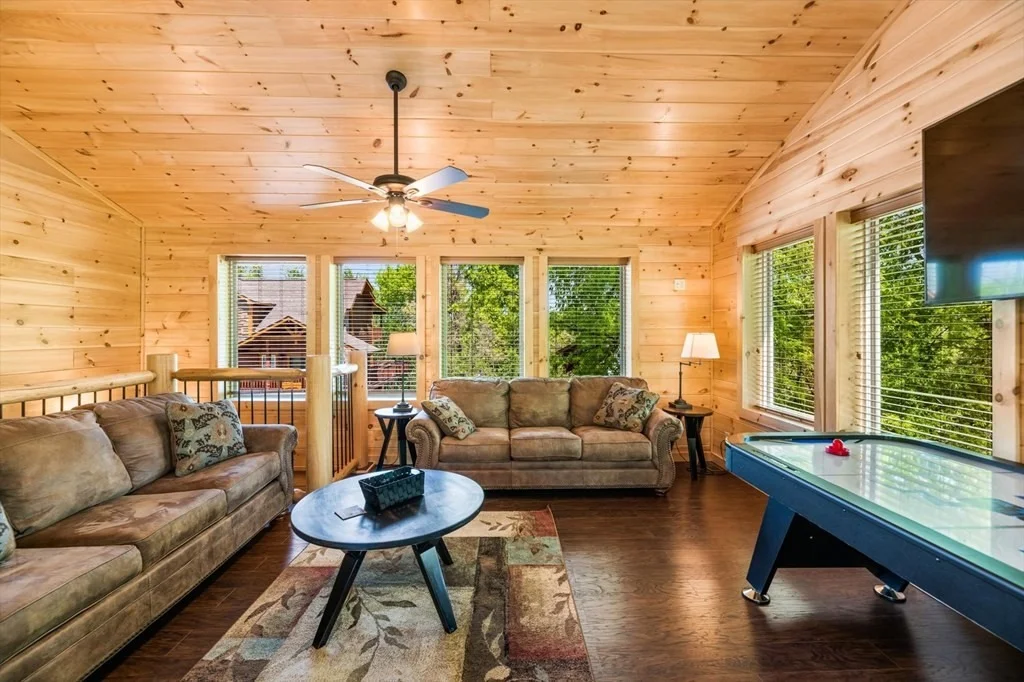 Photo of 220 Alpine Mountain Way