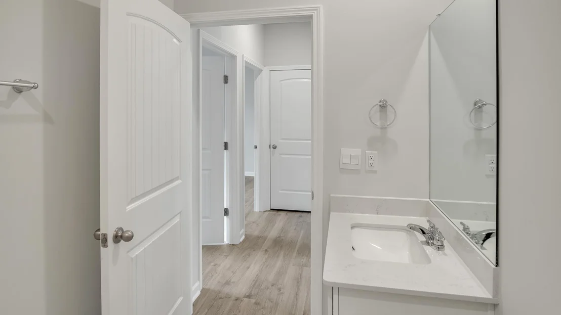 Photo of 4923 Sandringham Lane
