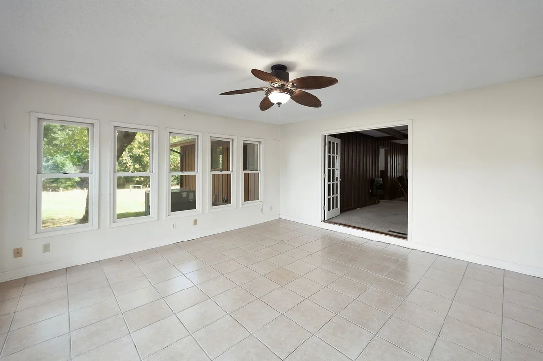 Photo of 2636 Roach Rd