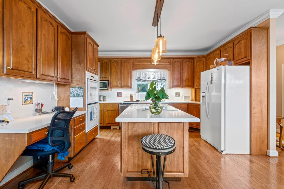 Photo of 355 Myers Avenue