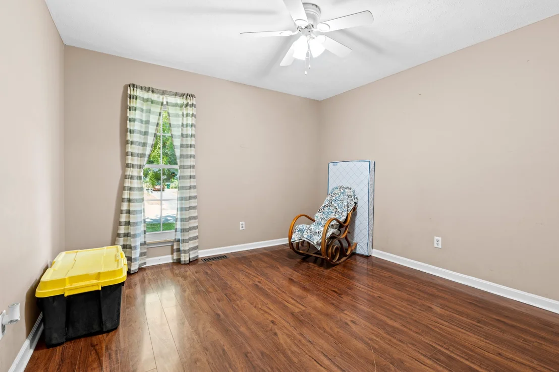 Photo of 155 Penny Ln