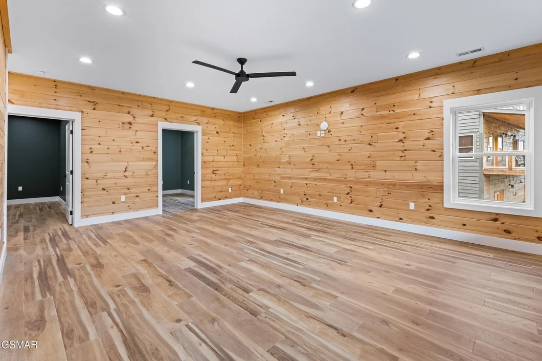 Photo of 652 Pinecrest Drive