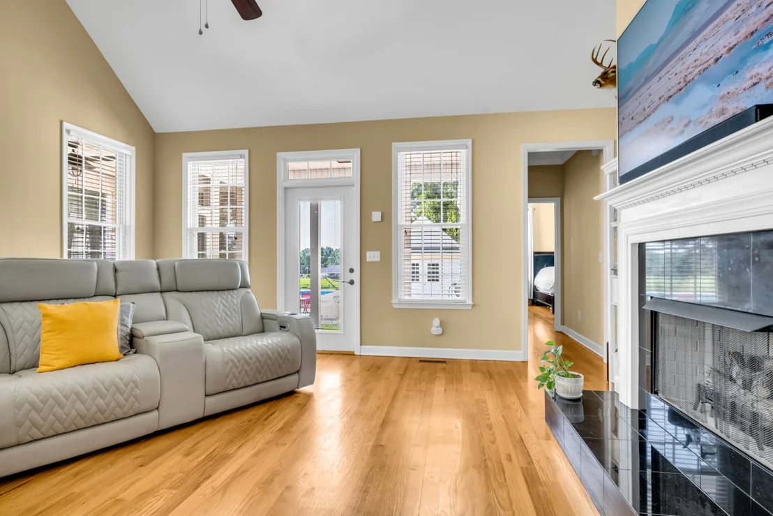 Photo of 109 Hillside Dr