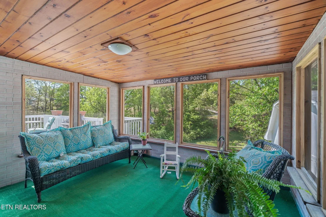 Photo of 7809 Griffith Rd