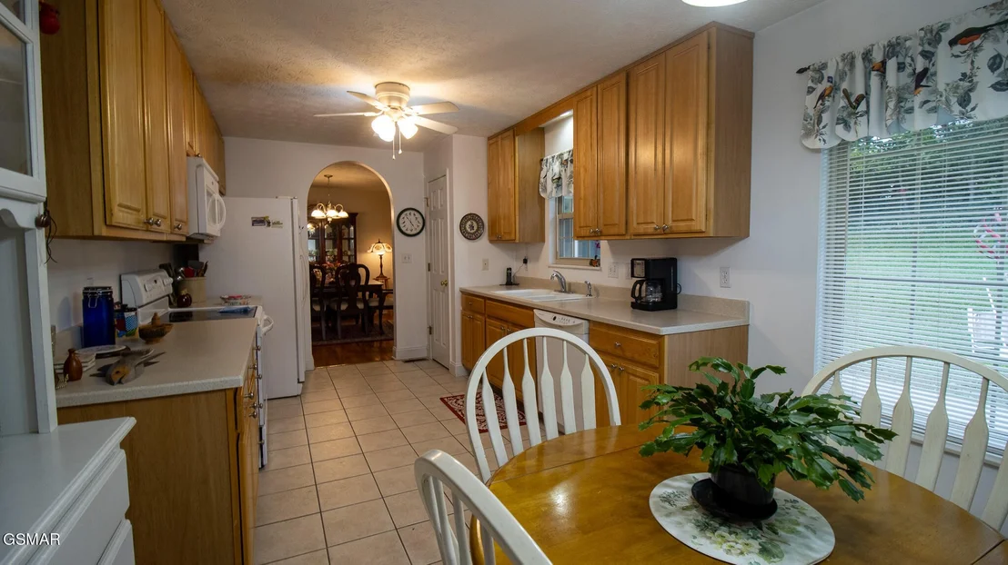 Photo of 829 Windstone Drive