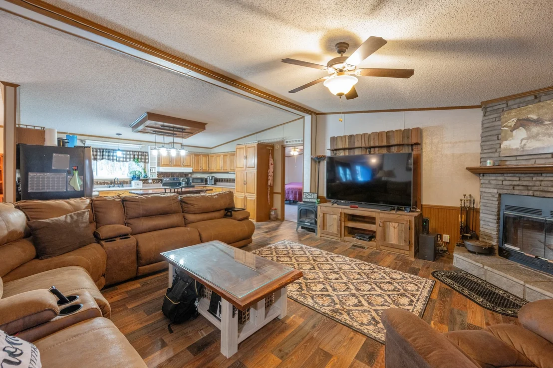 Photo of 850 Robertson Rd