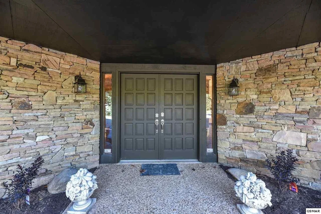 Photo of 1252 Crestview Drive